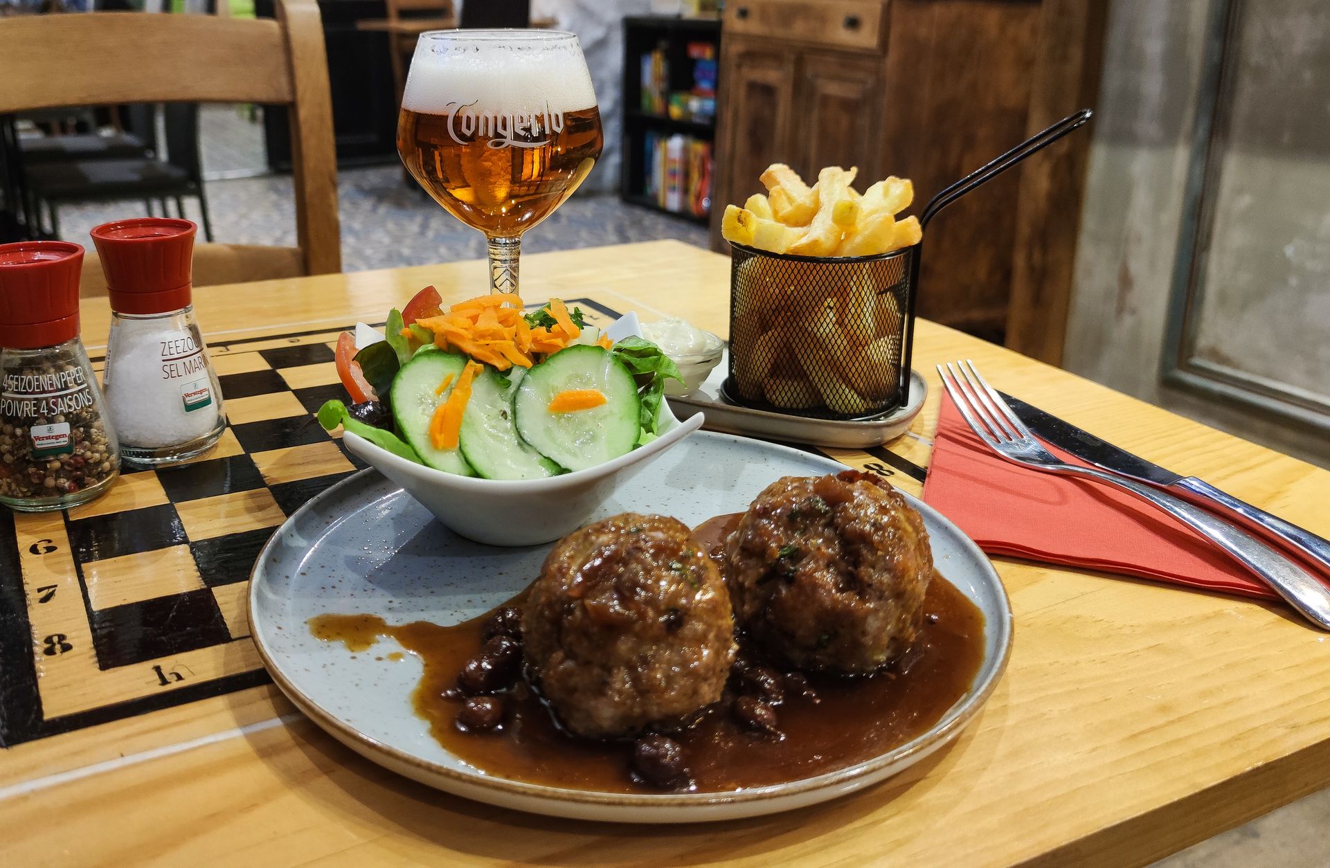 Cette année, le meilleur boulet liégeois se déguste en Outremeuse