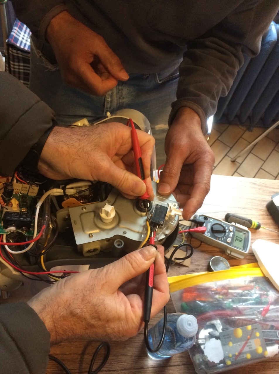 Ce dimanche rime avec Repair Café: donnez une seconde vie à vos objets cassés