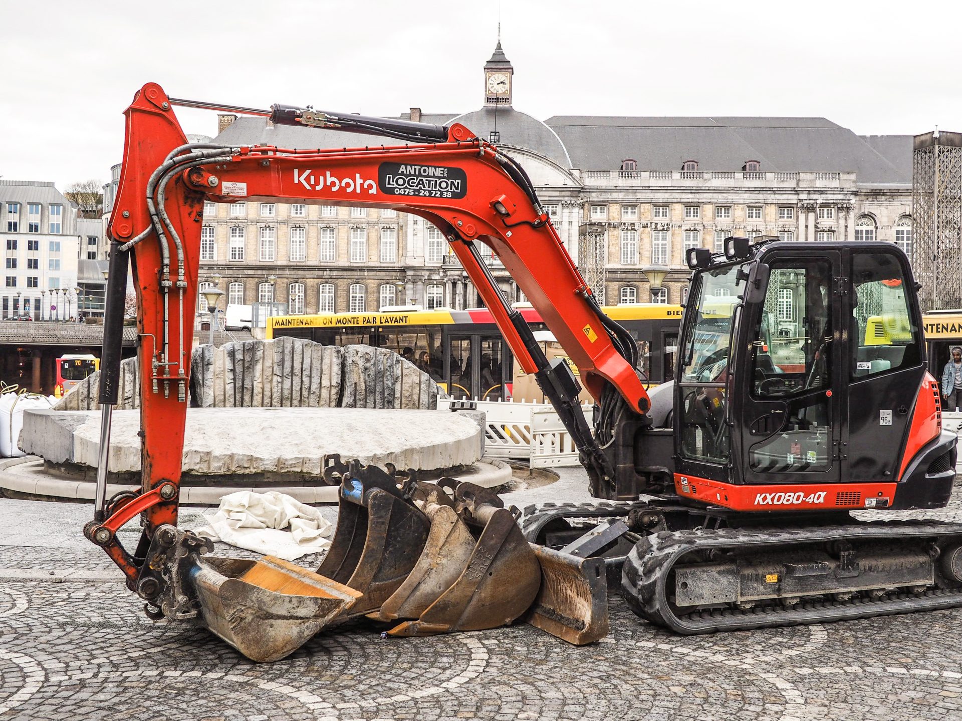 Tram: démarrage du gros chantier et déviations des lignes de bus dès demain place Saint-Lambert