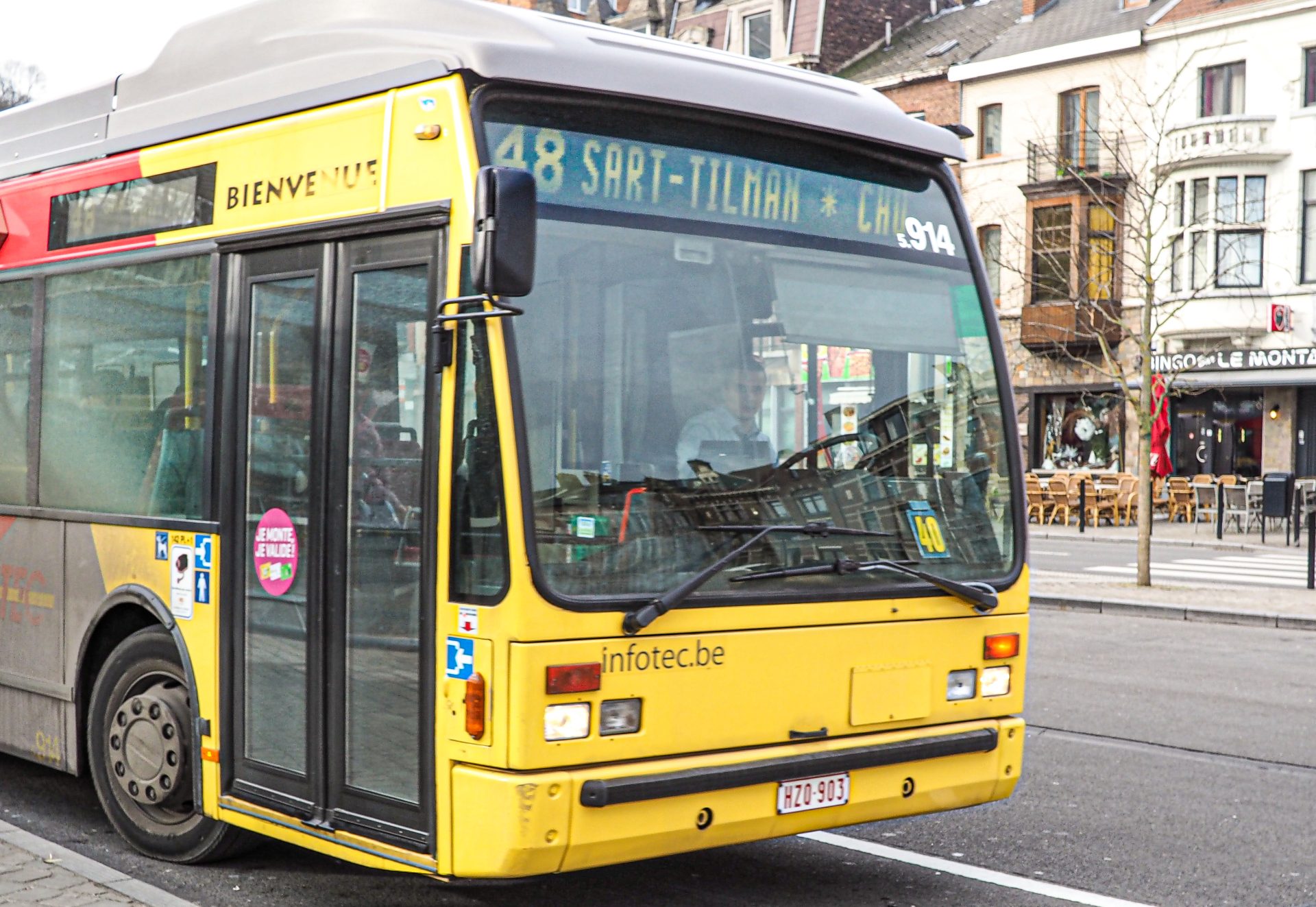 Les étudiants serrés réclament un plus grand nombre de bus 48 via une pétition