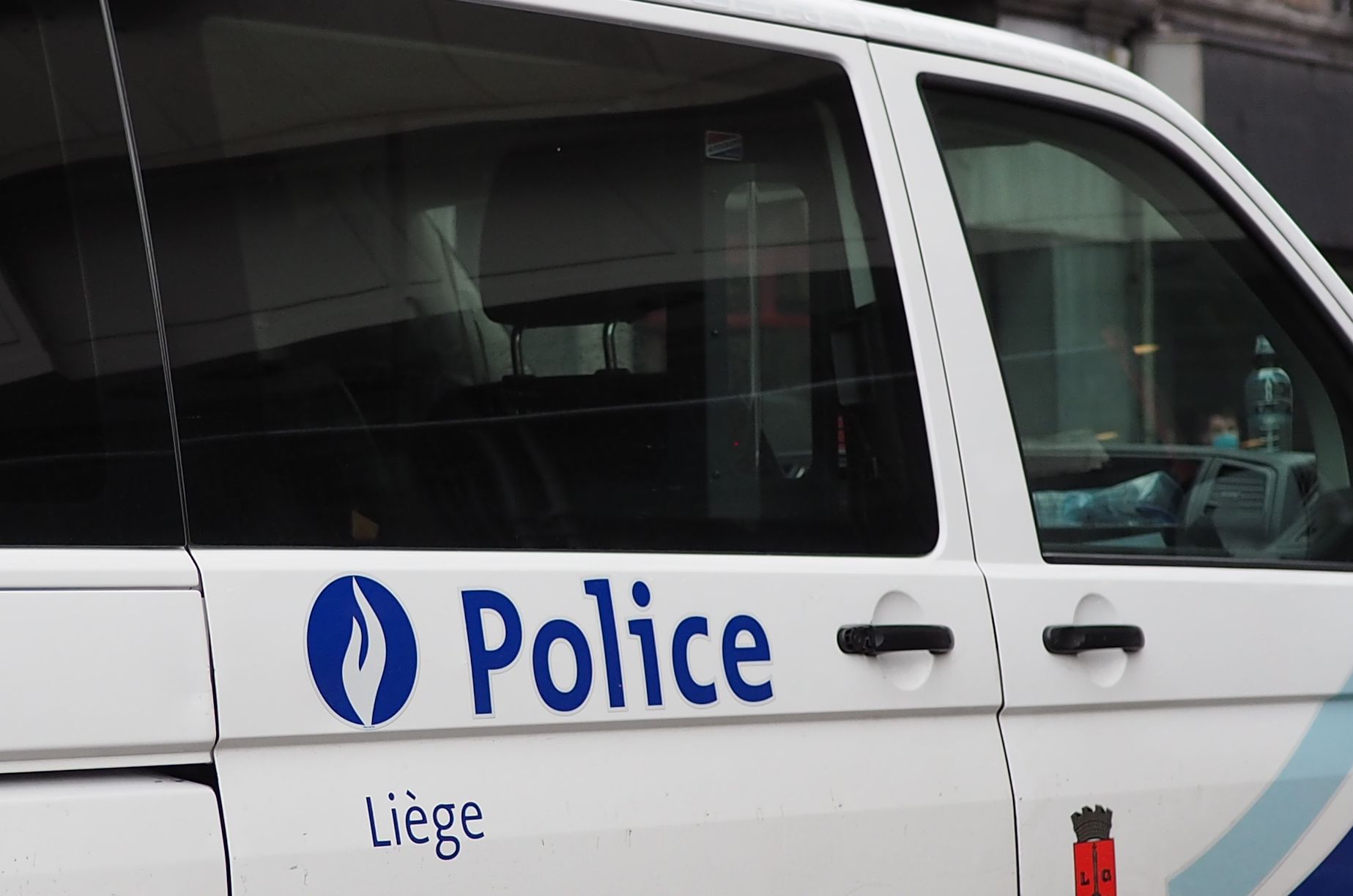 Un homme tué par balles au volant de sa voiture dans le quartier de Droixhe