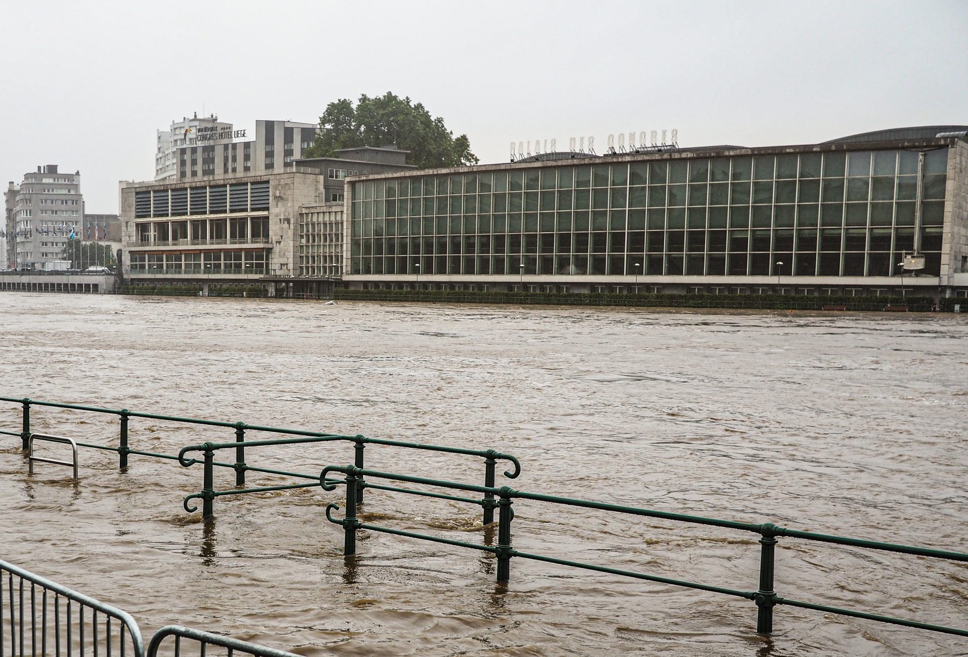 Le Palais des Congrès ne payait plus ses primes d’assurance et n’est pas couvert suite aux inondations