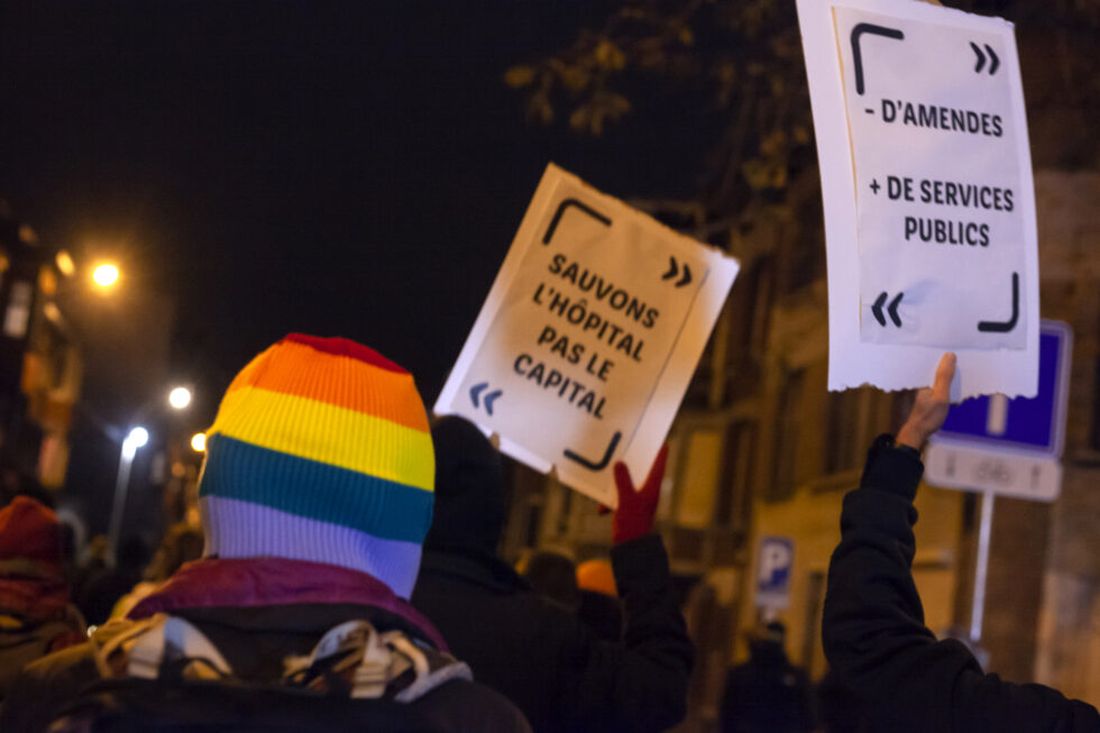 Plusieurs manifestants qui avaient bravé le couvre-feu « Covid » se retrouvent devant le tribunal de police