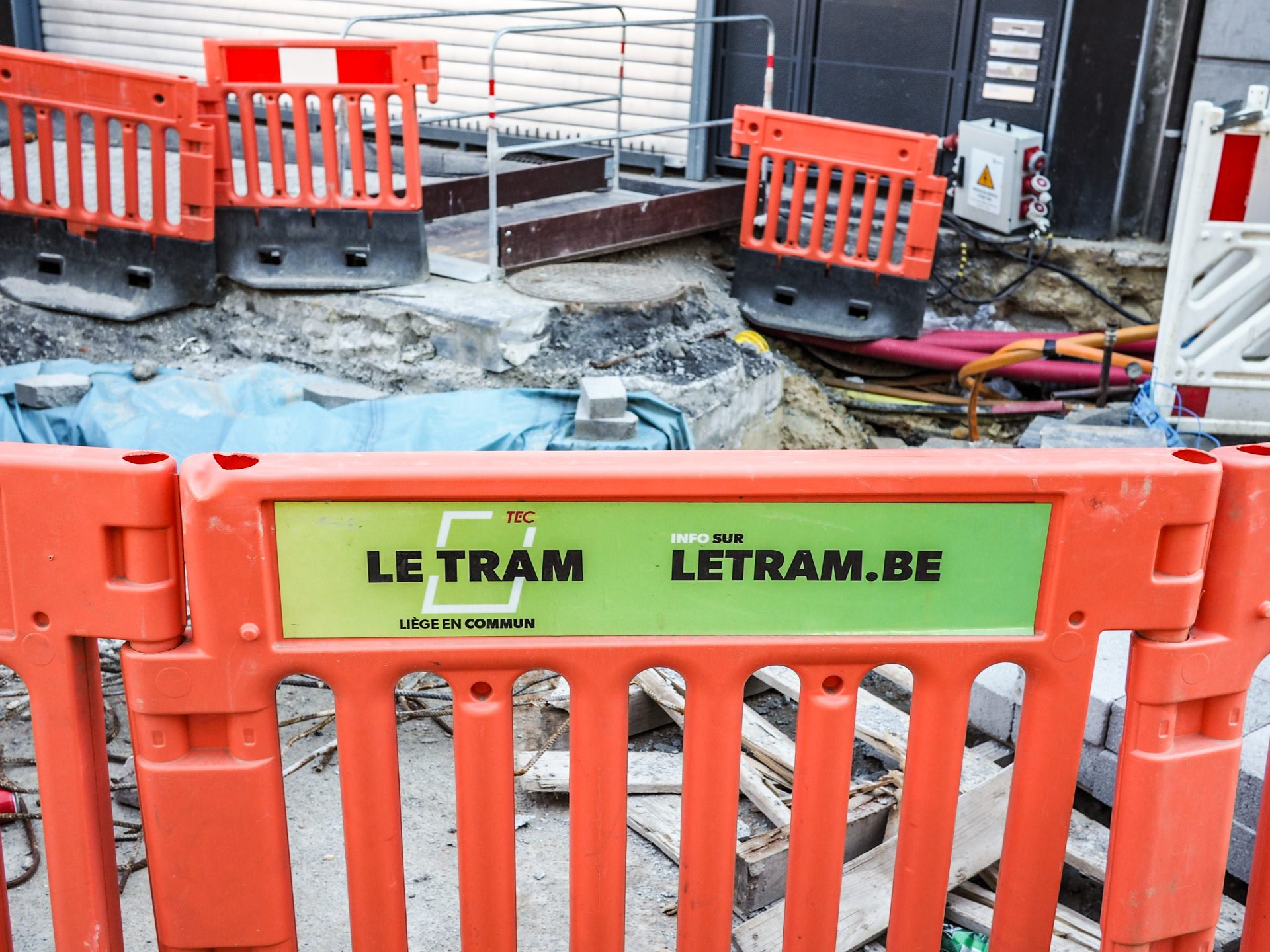 Fermeture prochaine de la rue Féronstrée: pas de couloir réservé et les cyclistes devront pousser leur vélo