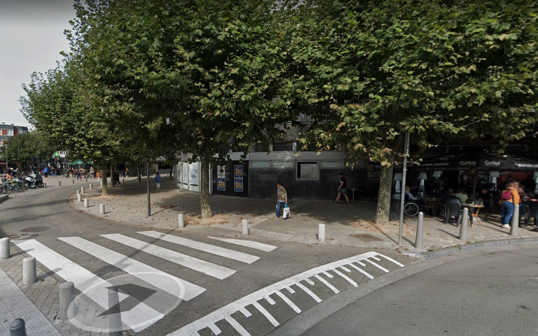 “Place aux livres” prend des airs parisiens et déménage place des Carmes