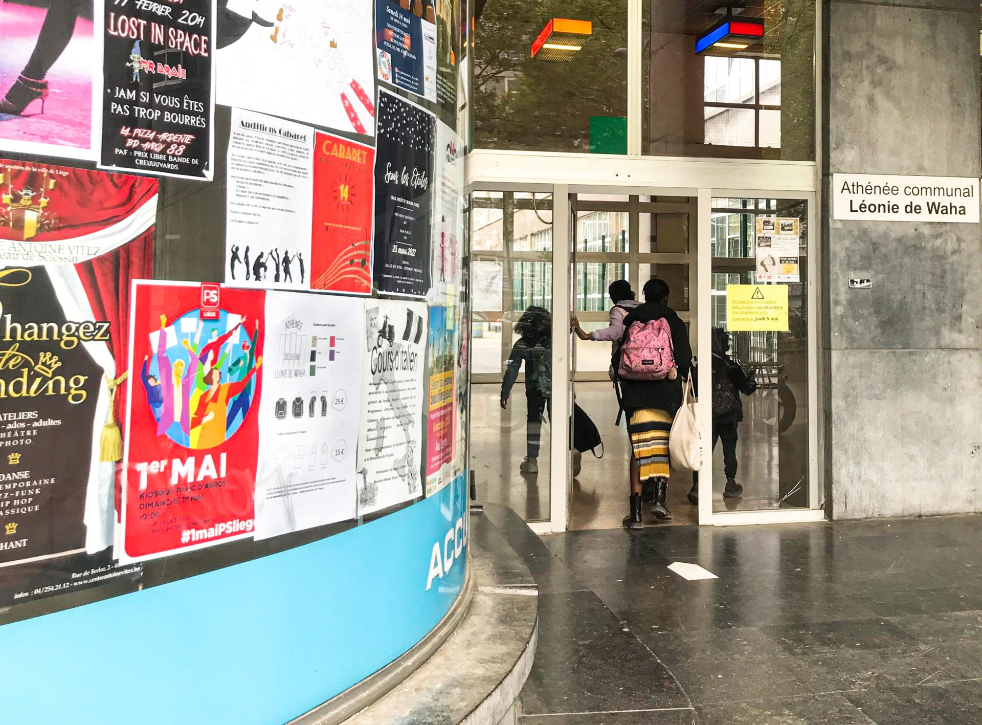 Quand le PS liégeois fait afficher sa pub dans une école communale