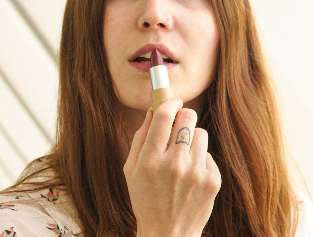 Vert à lèvres: le top lipstick liégeois à base d’ingrédients végétaux et de pigments naturels