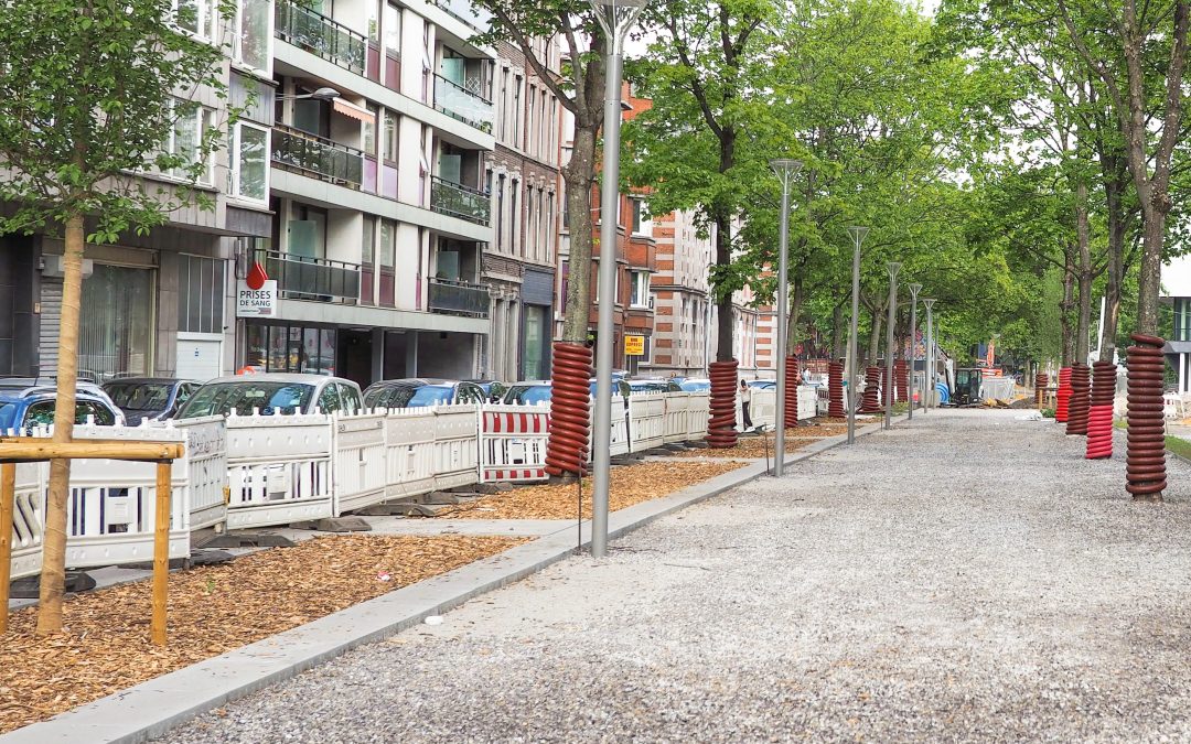 Pose d’un nouveau revêtement de chaussée boulevard de la Constitution