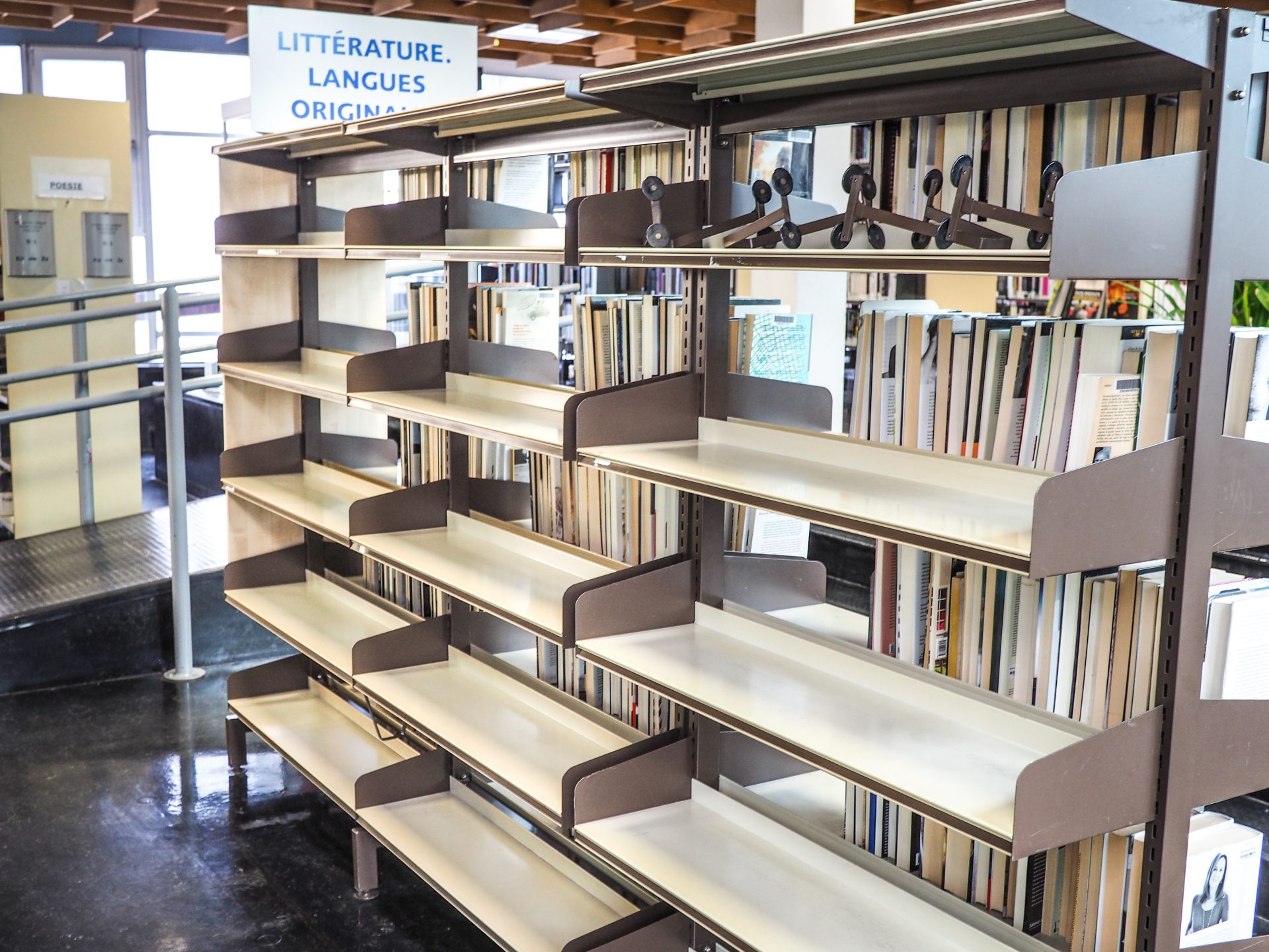 La bibliothèque des Chiroux balance des bouquins avant son déménagement à Bavière