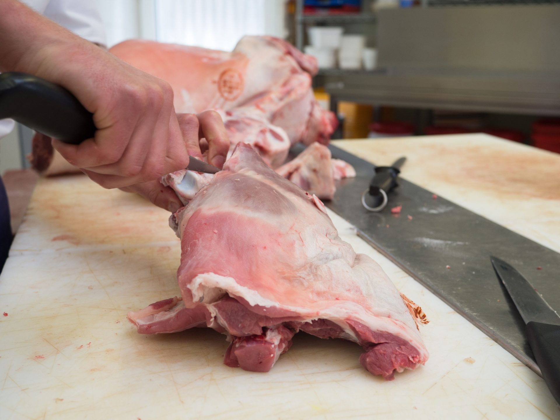 Formations gratuites à Jupille pour travailler en boucherie, boulangerie, pâtisserie ou cuisine