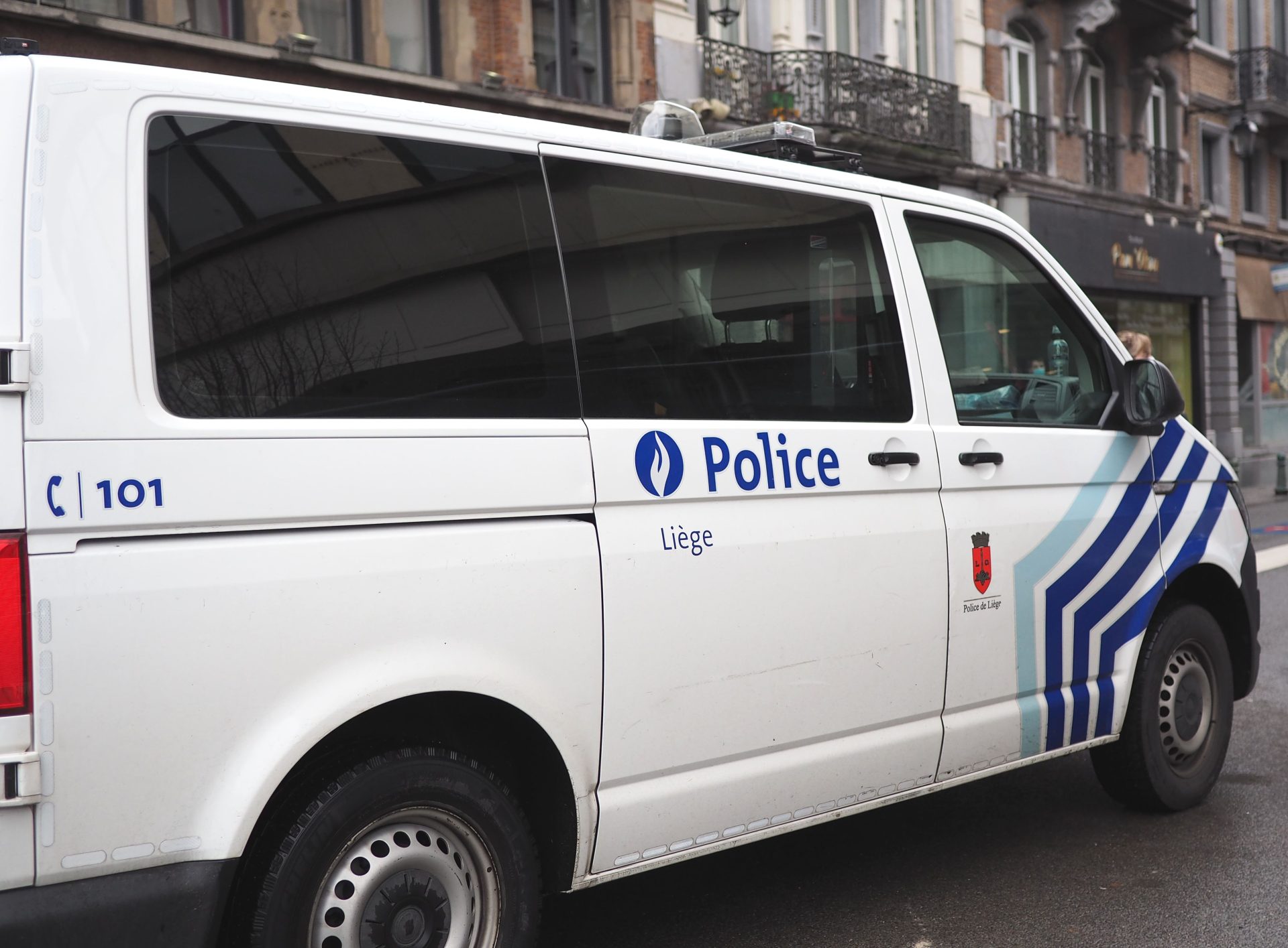 Une trentaine d’anciens véhicules de police à vendre, dont des motos