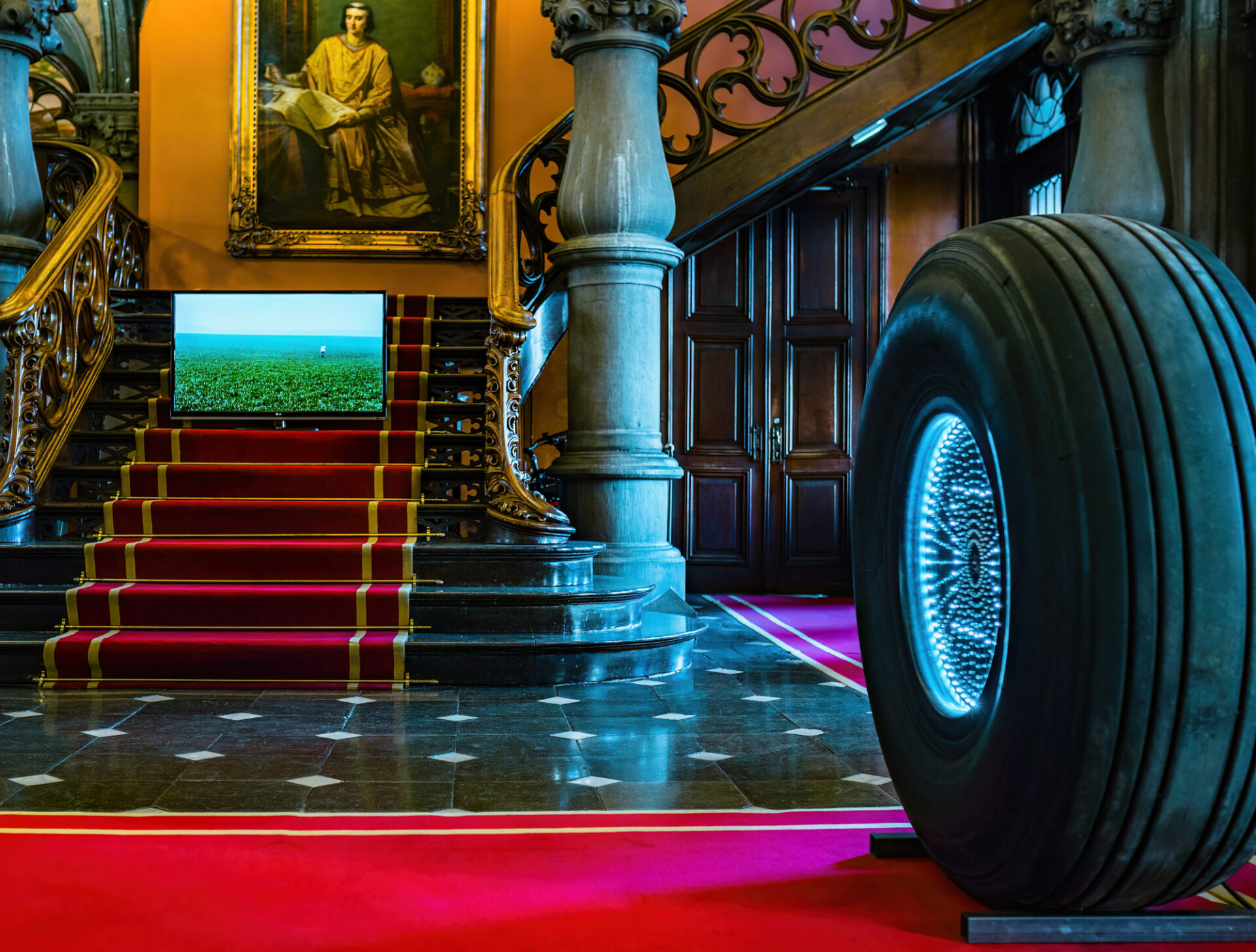 Une quinzaine d’artistes liégeois exposent au palais provincial sur un parcours original