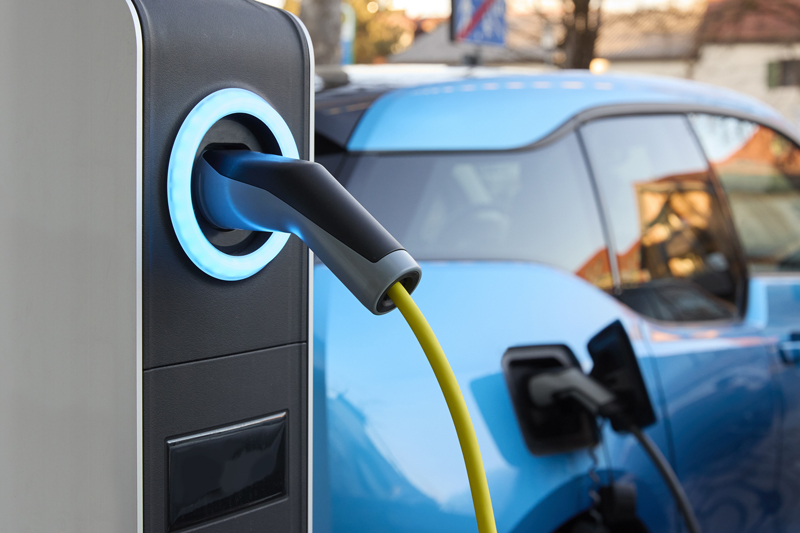 Borne de recharge pour véhicules électriques