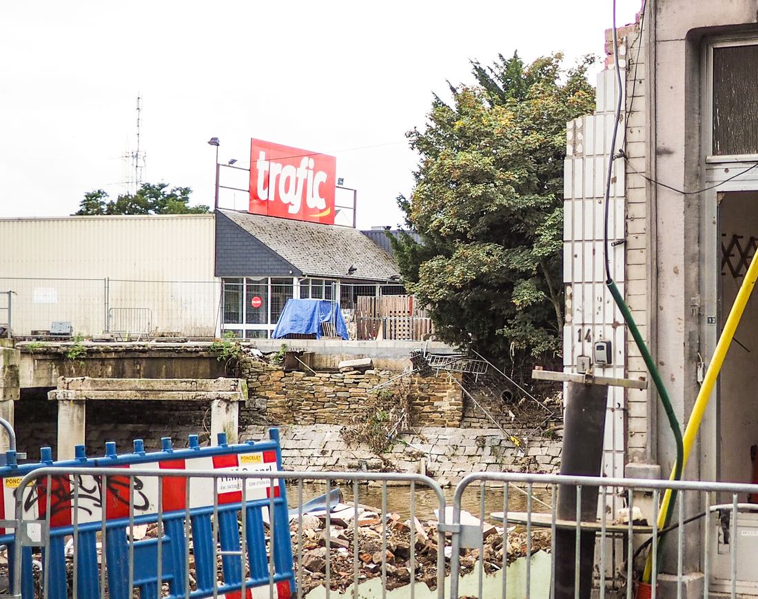 L’îlot des magasins Aldi et Trafic à Chênée va être démoli et deviendra un parc
