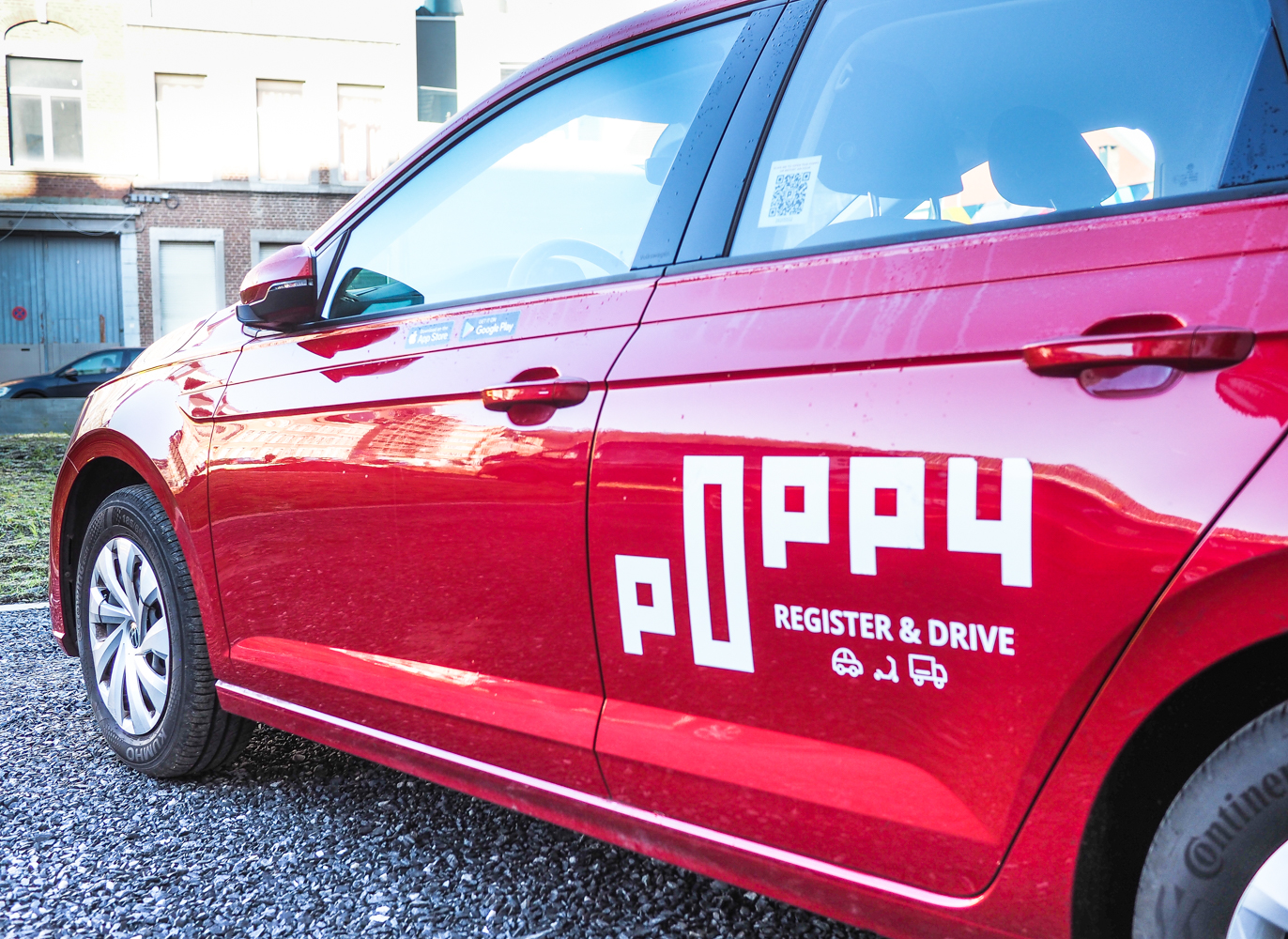 Les voitures partagées Poppy arrivent à Liège: la Ville leur offre le stationnement gratuit