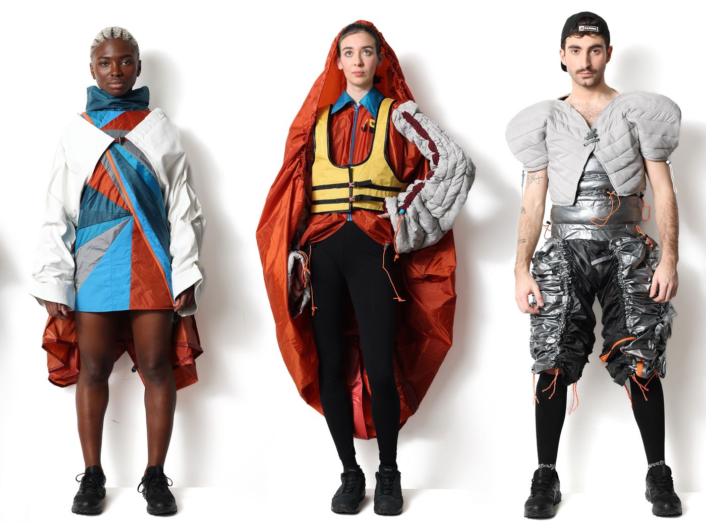 Les étudiants de l’Helmo exposent des articles défectueux Decathlon transformés en de nouvelles tenues mode