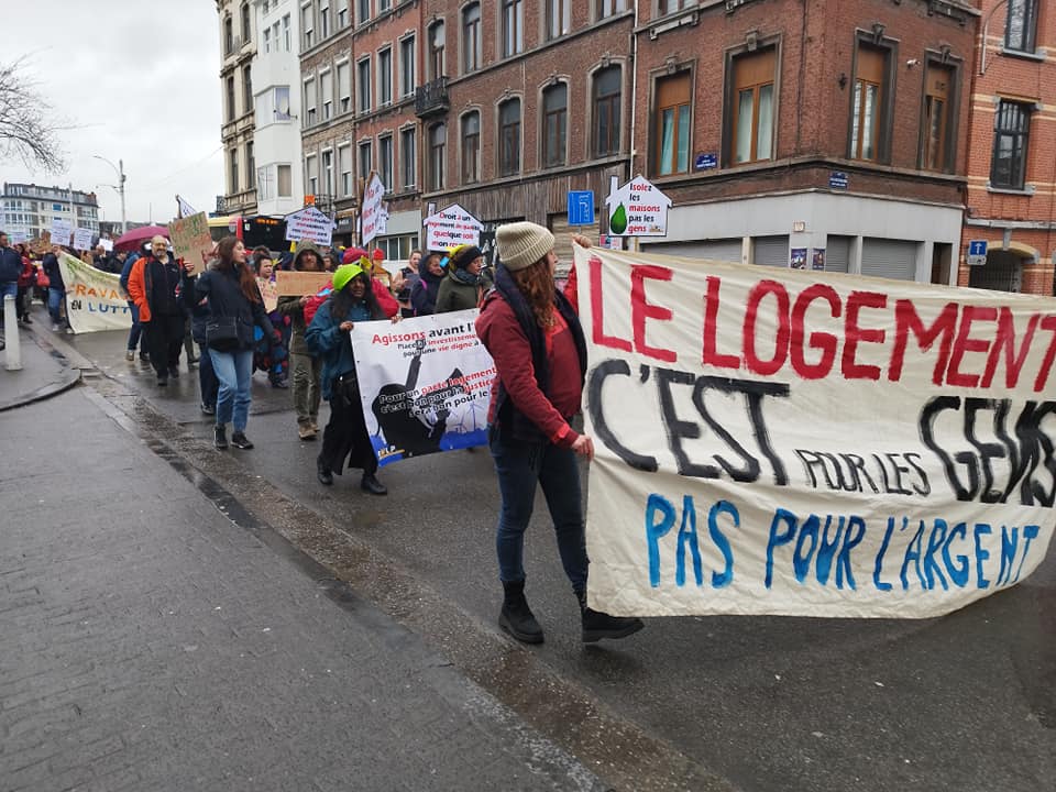 Plusieurs centaines de personnes dans la rue pour réclamer un meilleur droit au logement