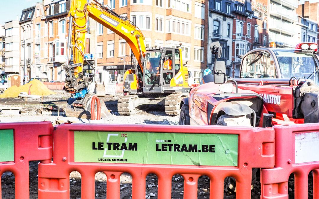 Y a-t-il suffisamment d’ouvriers sur le chantier du tram? Nous avons compté!