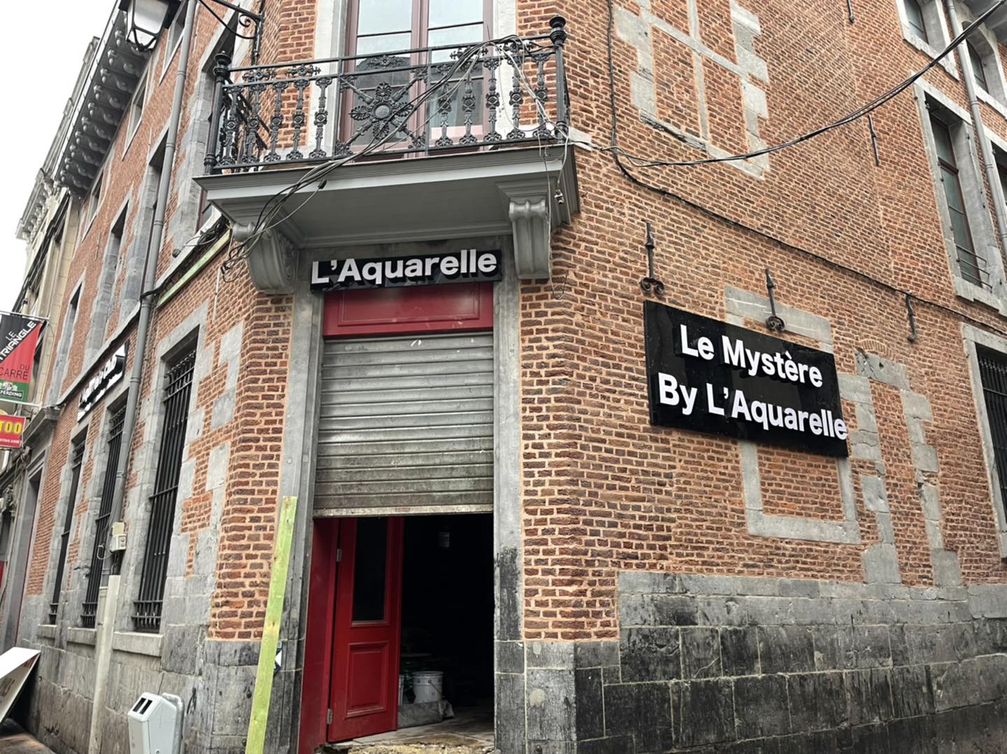 Carré: le bar l’Aquarelle peut garder son nom malgré la contestation