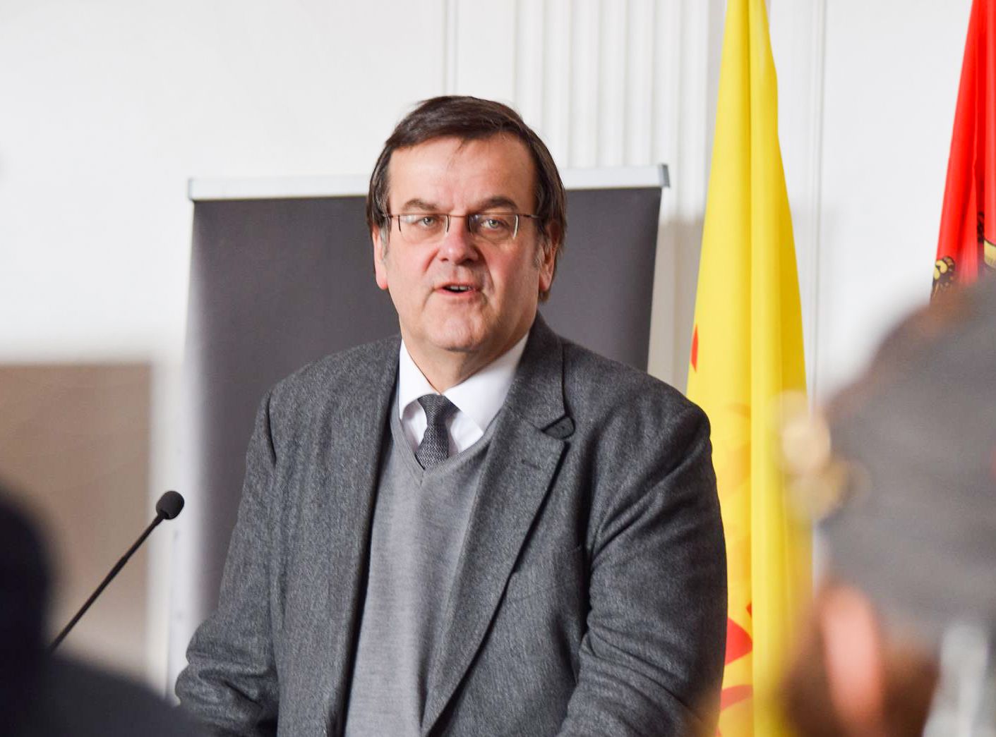 Willy Demeyer remplacé à la vice-présidence du PS national