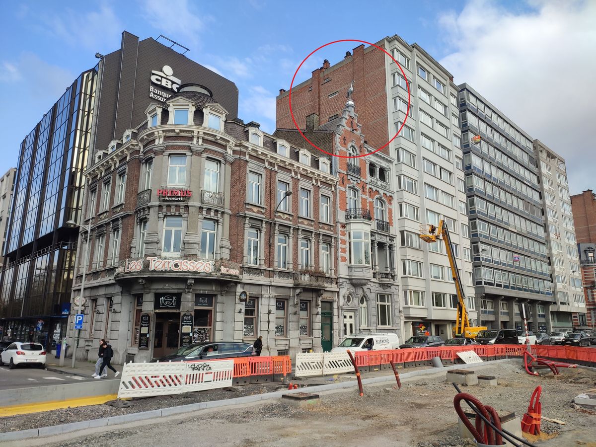La maison de l’avenue Rogier a retrouvé hier sa cigogne