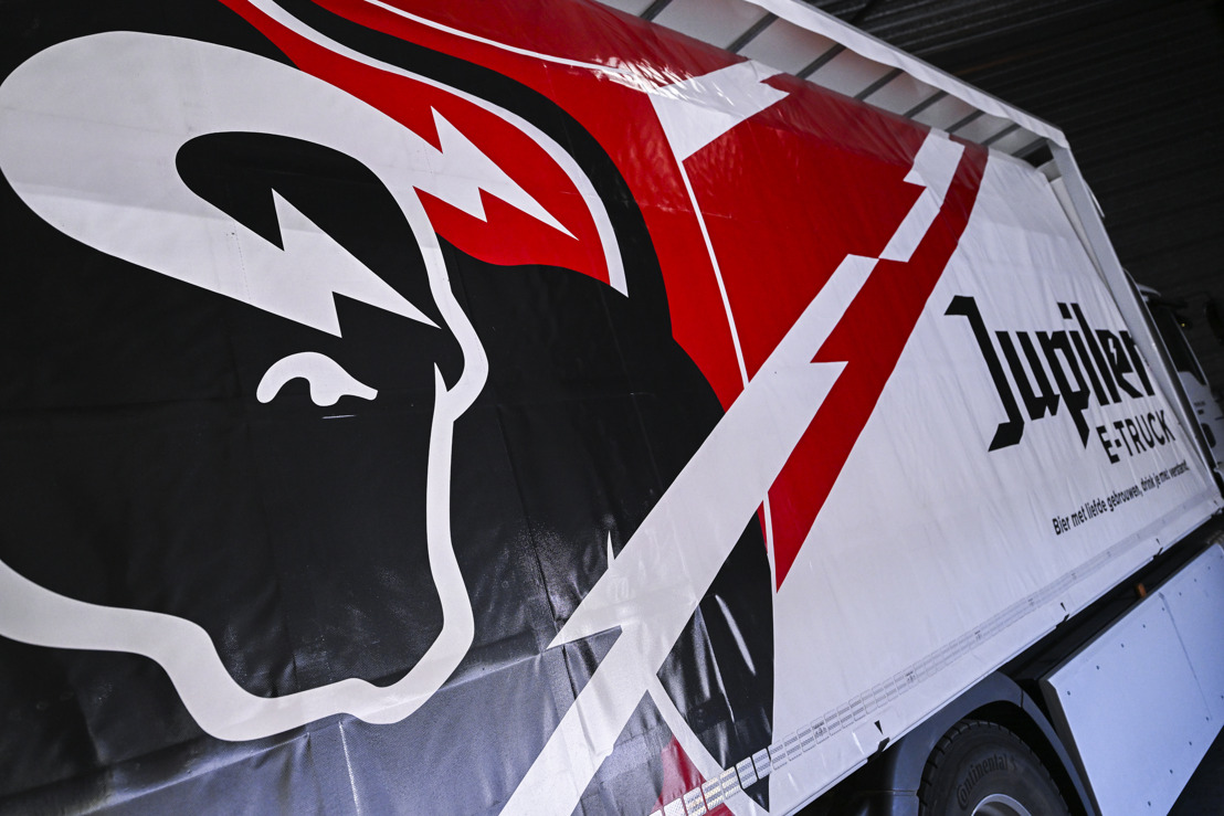 Jupiler investit dans un camion électrique pour livrer les cafés et les négociants à Liège