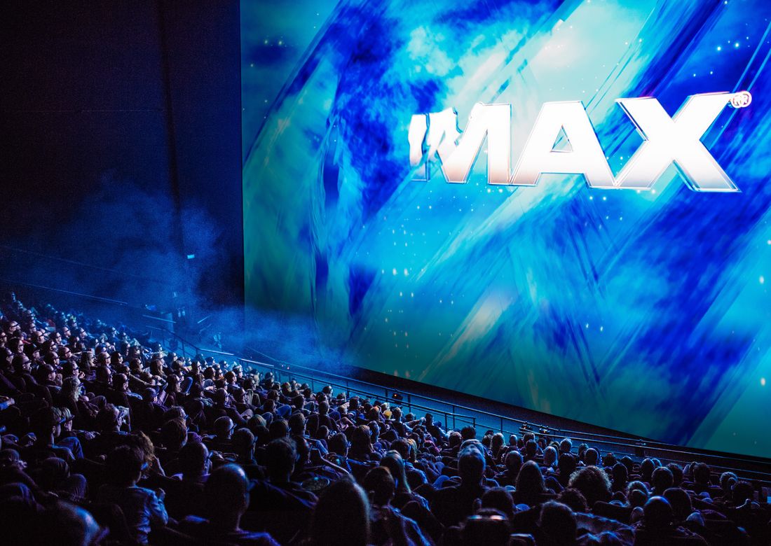 Une salle IMAX en construction au cinéma Kinépolis de Rocourt, prévue pour la sortie de Dune 2