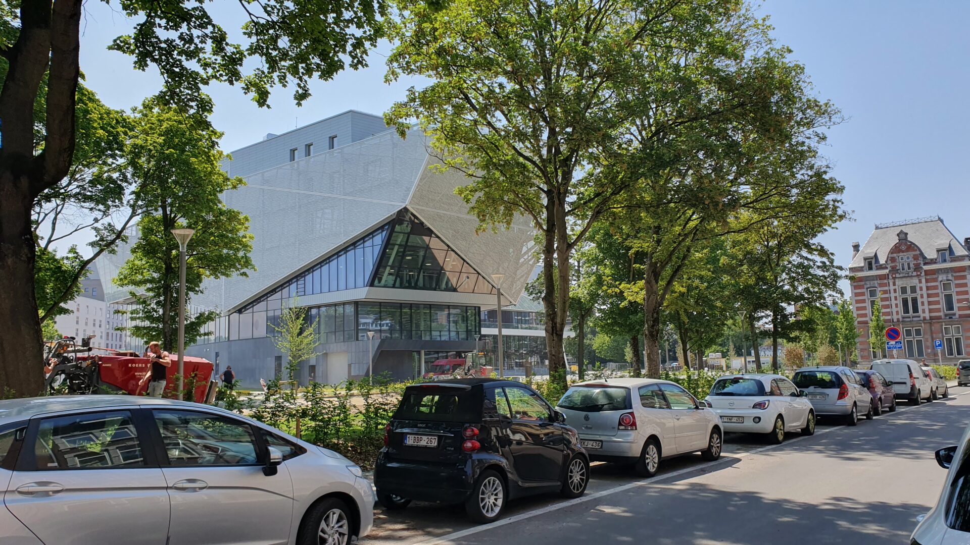 Le bâtiment vu sous un autre angle @LC