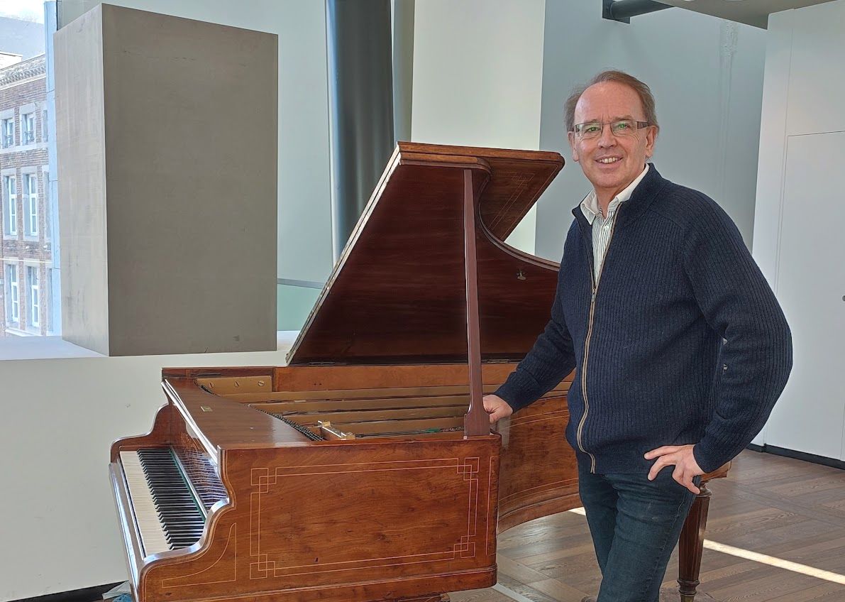 Le piano du grand compositeur liégeois César Franck ramené au Grand Curtius