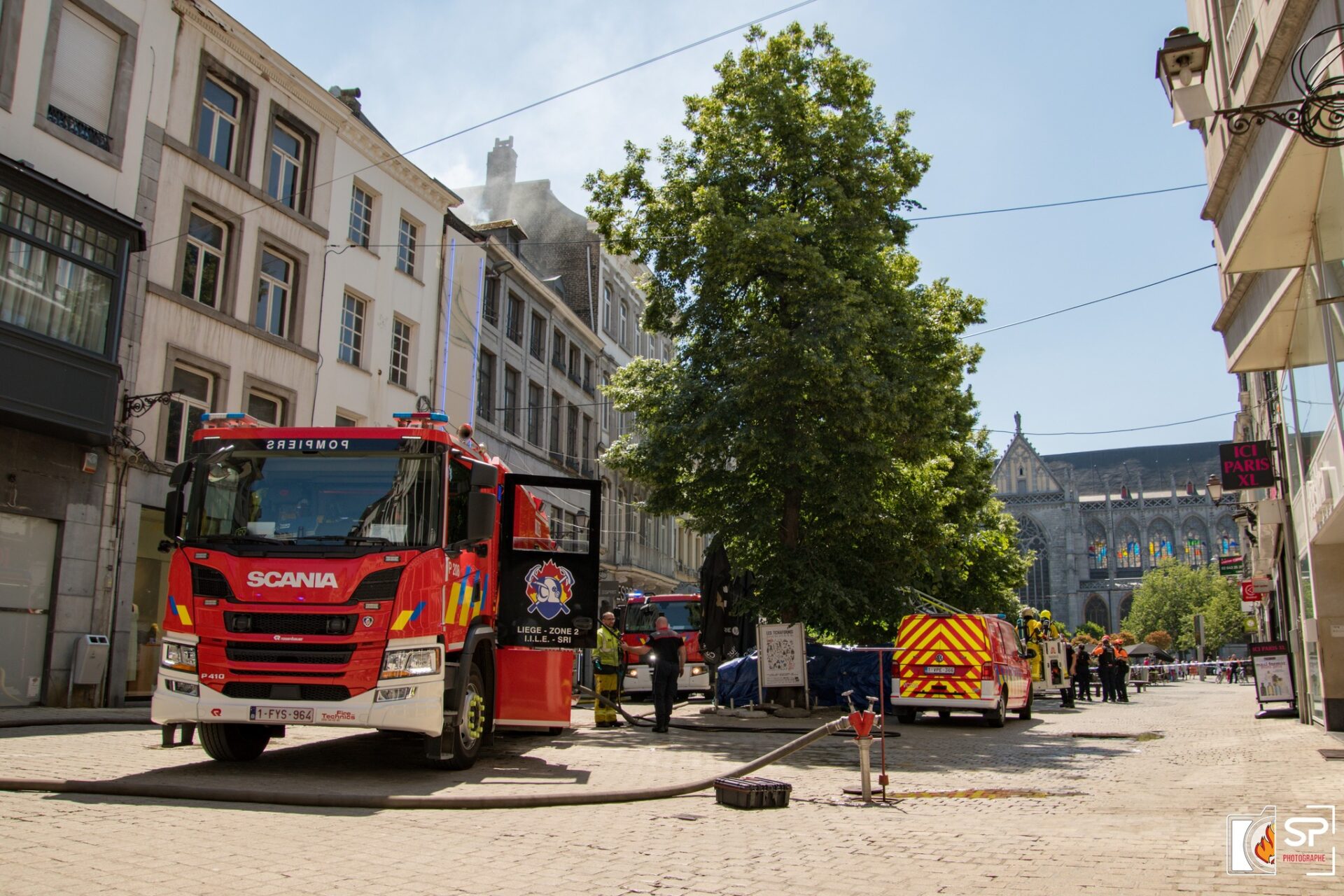 Incendie aux étages du magasin Jules rue Vinave d’Ile