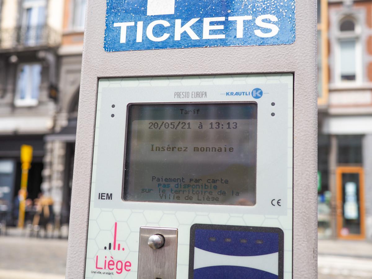 Paiement des horodateurs liégeois par carte bancaire: il va falloir encore attendre