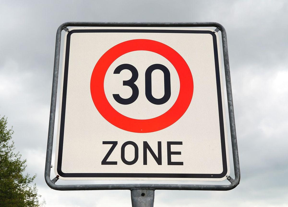 14 rues supplémentaires passent officiellement à une vitesse limitée à 30 km/h