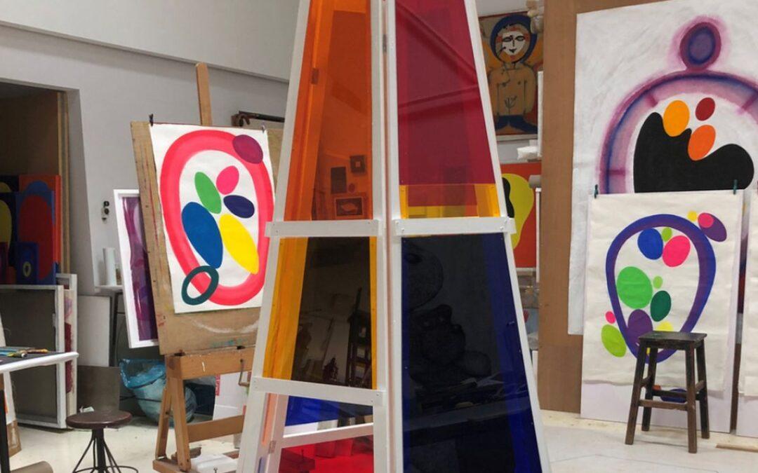 Une exposition d’art contemporain, entièrement imaginée et conçue pour les enfants, centrée sur les couleurs et la lumière