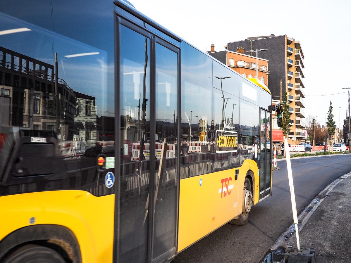 La grève des bus se poursuit ce mardi