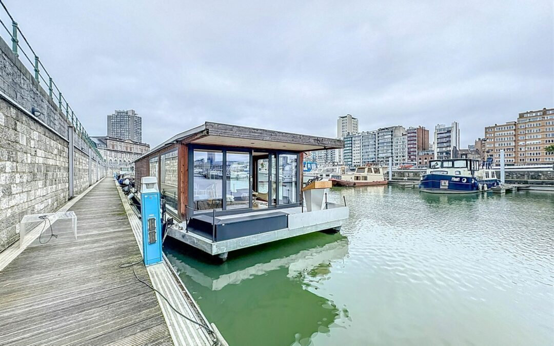 Une maison flottante de 90 m2 à vendre sur la Meuse: voici  l’Escondida