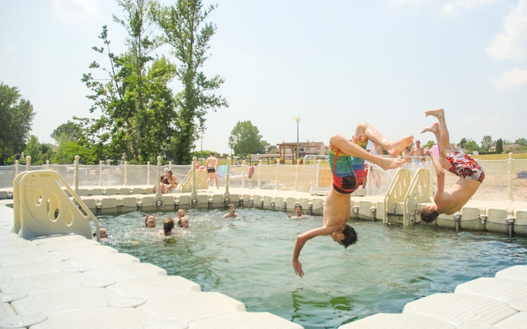 Une piscine flottante derrière le Shopping Belle-Île sur le canal de l’Ourthe: l’idée est lancée