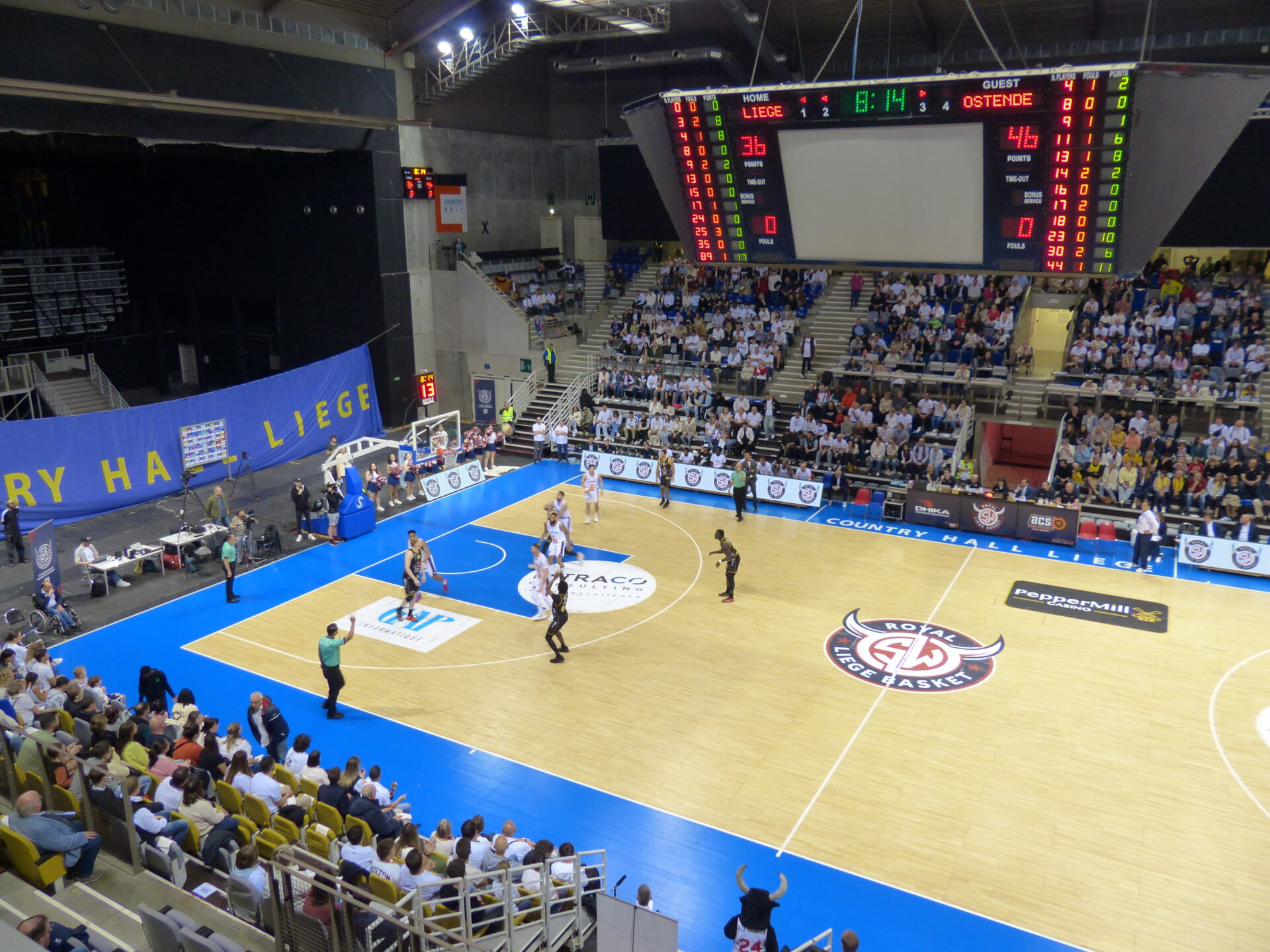 Dos au mur, Liège Basket crée la surprise à Ostende en demi-finale des play-offs (résumé vidéo)
