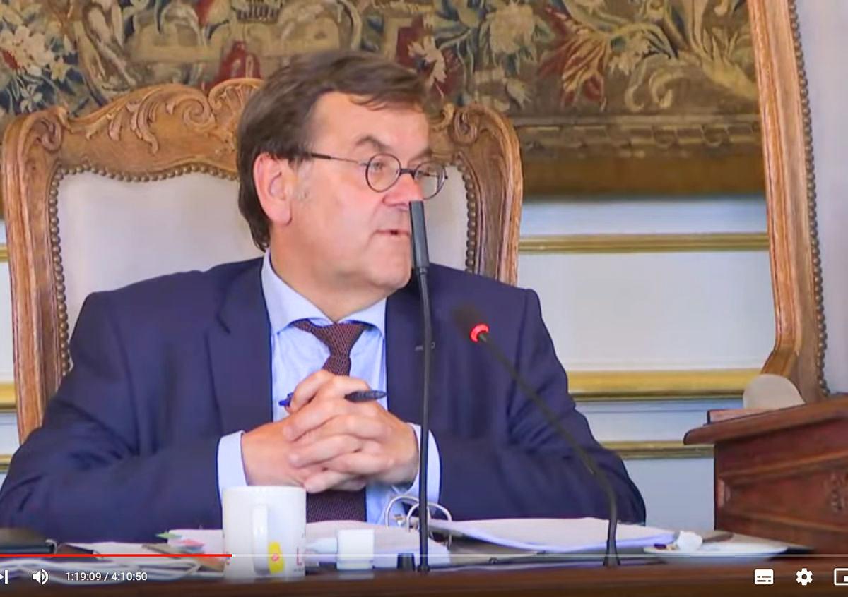 « Connasse! »: l’insulte du bourgmestre à une conseillère PTB au conseil communal
