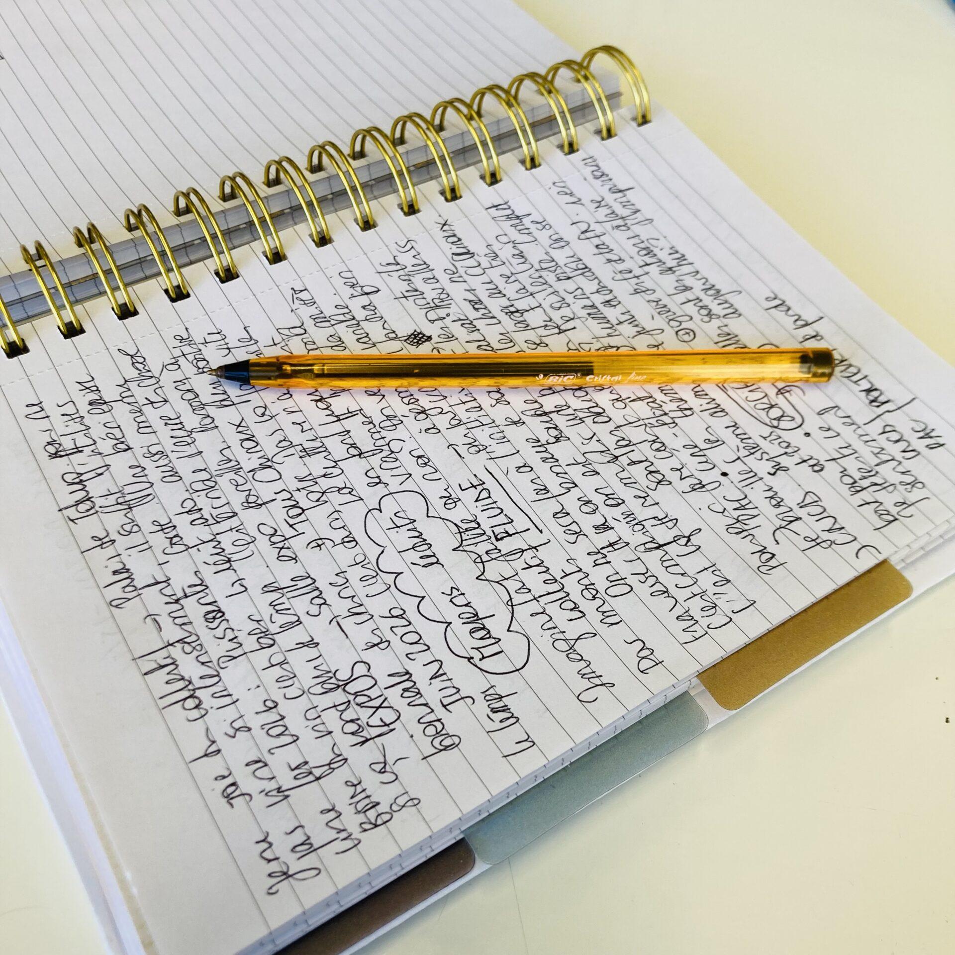 Les mots qui font des histoires
