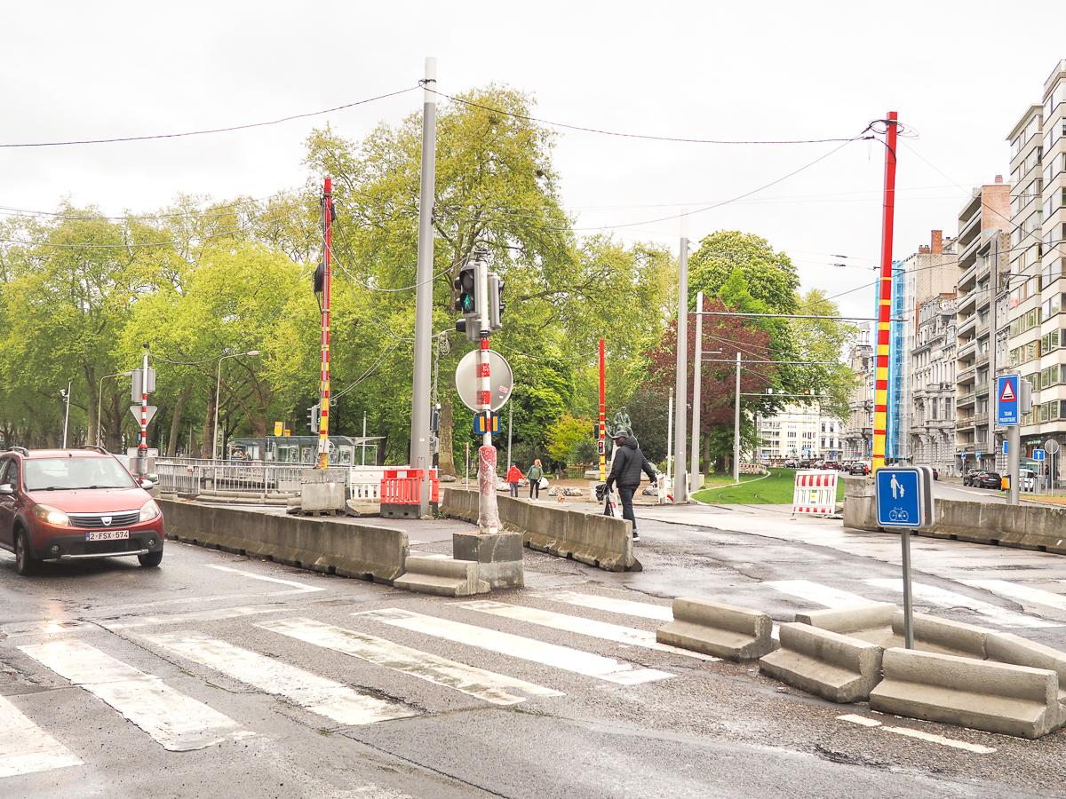 A la veille du lancement du tram, le gros carrefour Avroy-Guillemins-Blonden reste toujours en vrac