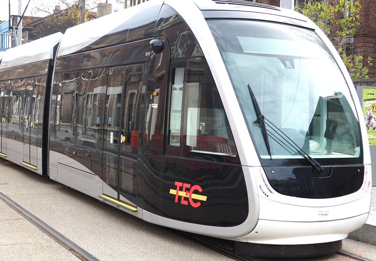 Un enfant de 12 ans percuté par le tram mais heureusement sans gravité