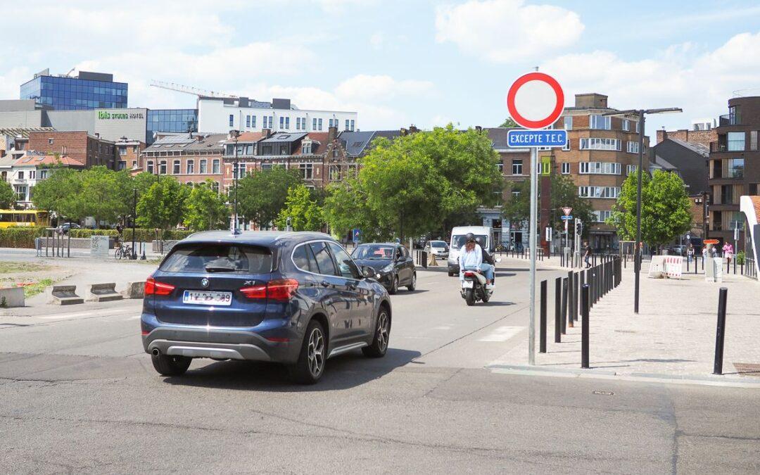 Le passage en voiture entre Fragnée et les Guillemins désormais fermé mais aucun automobiliste ne respecte l’interdiction