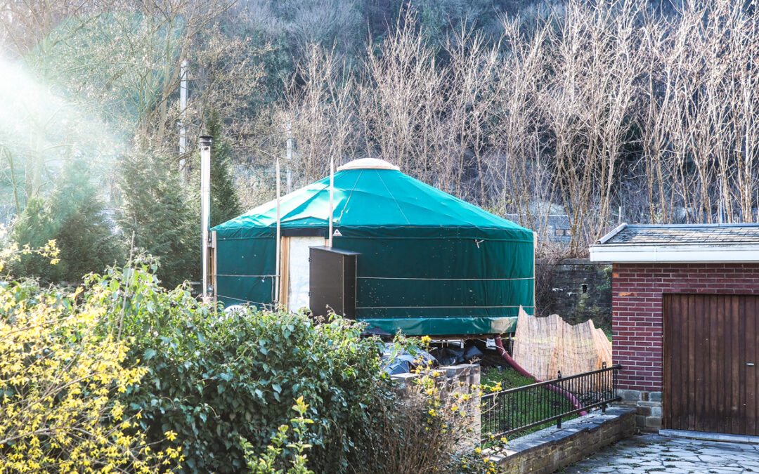 Vert Ardent propose d’autoriser l’implantation d’habitat léger (yourte, container, tiny house) à Liège