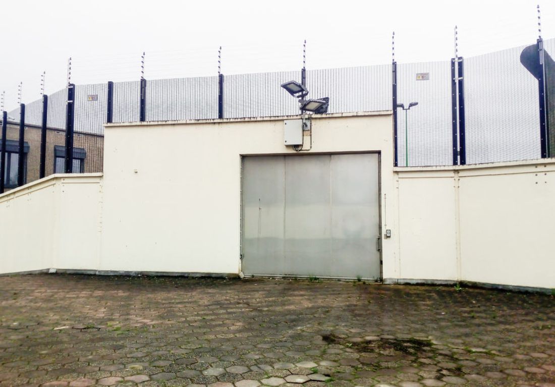 Action ce vendredi devant la prison de Lantin : les pompiers et les agents pénitentiaires veulent des mesures concrètes pour leur sécurité
