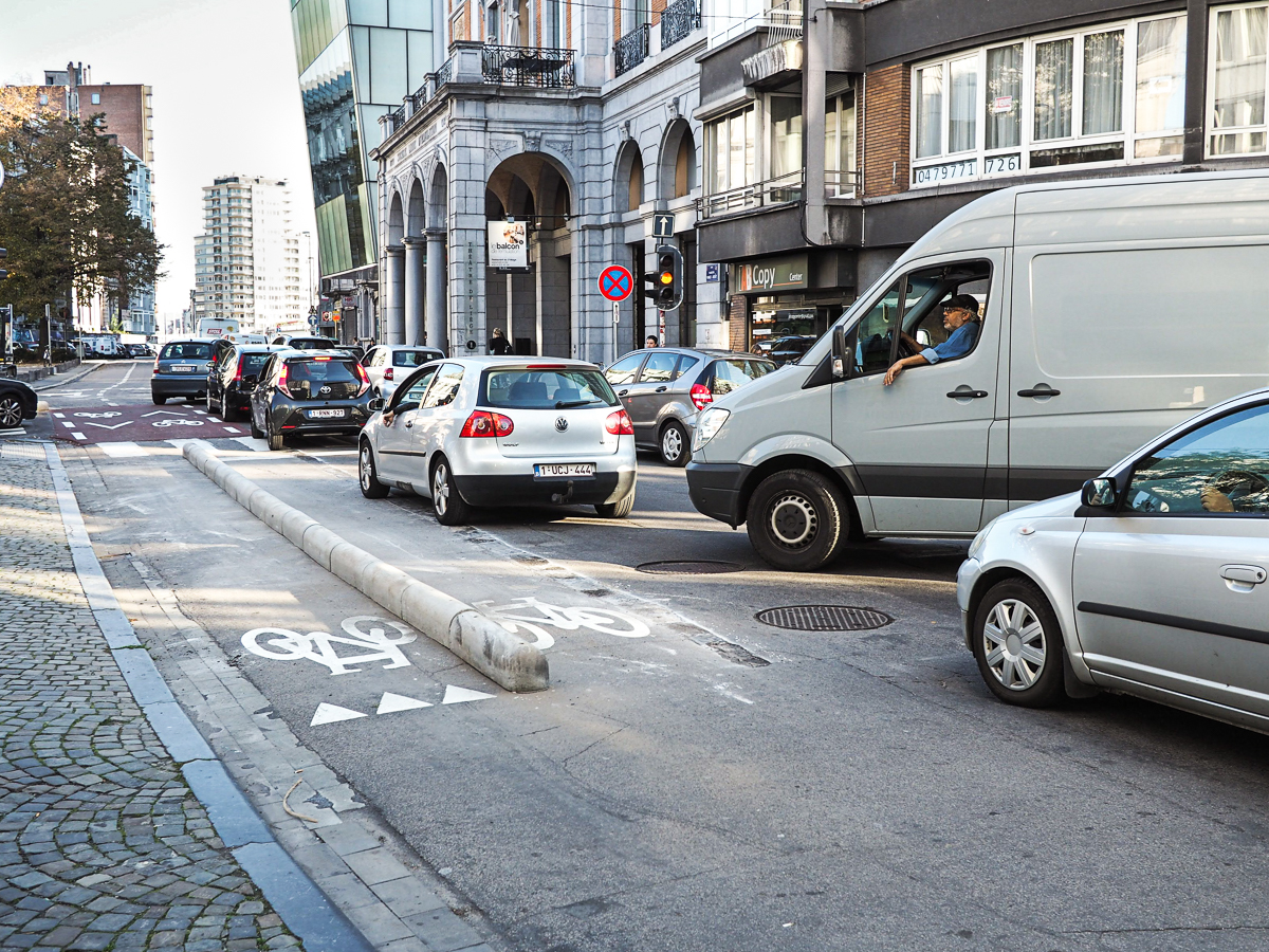 Travaux quai Van Hoegarden et rue de la Régence: gros embouteillages au centre-ville jusqu’à la fin de la semaine