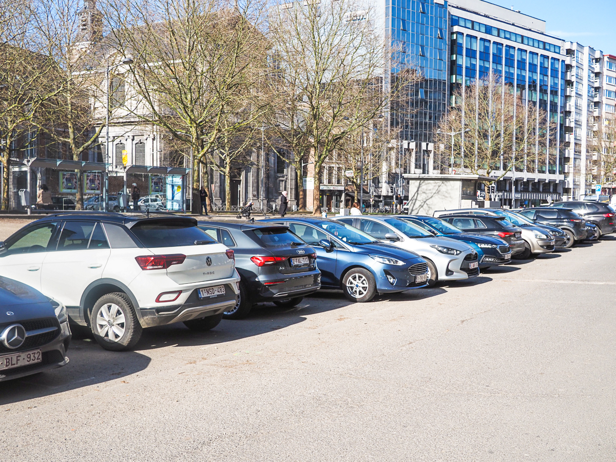 Amendes, redevances: Liège compte encaisser 5 millions d’euros de plus en 2026 rien que sur le stationnement