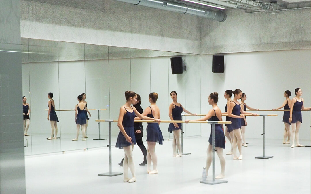 La Mosa Ballet School propose exceptionnellement une session de cours ouverts à tous, avec des profs prestigieux