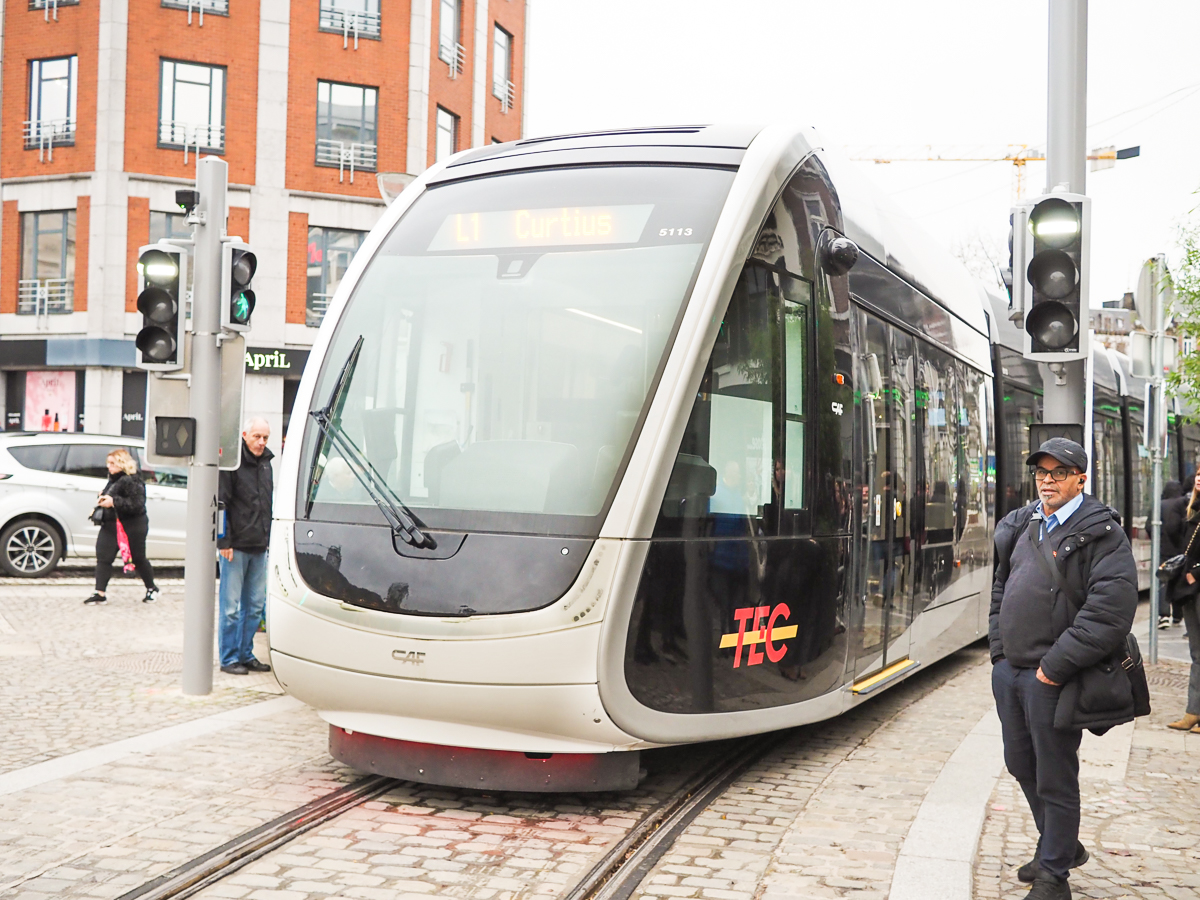 Feux rouges à rallonge sur le tracé du tram: l’optimisation n’est pas pour tout de suite