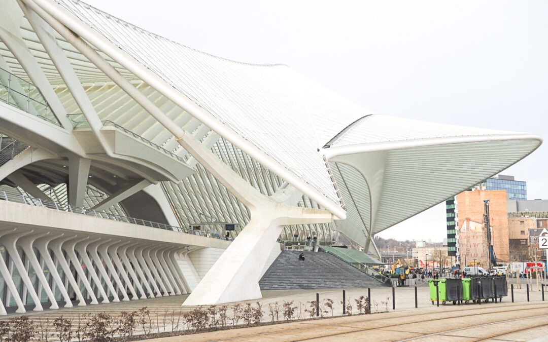 La Ville compte faire aménager un dépose-minute devant la gare des Guillemins