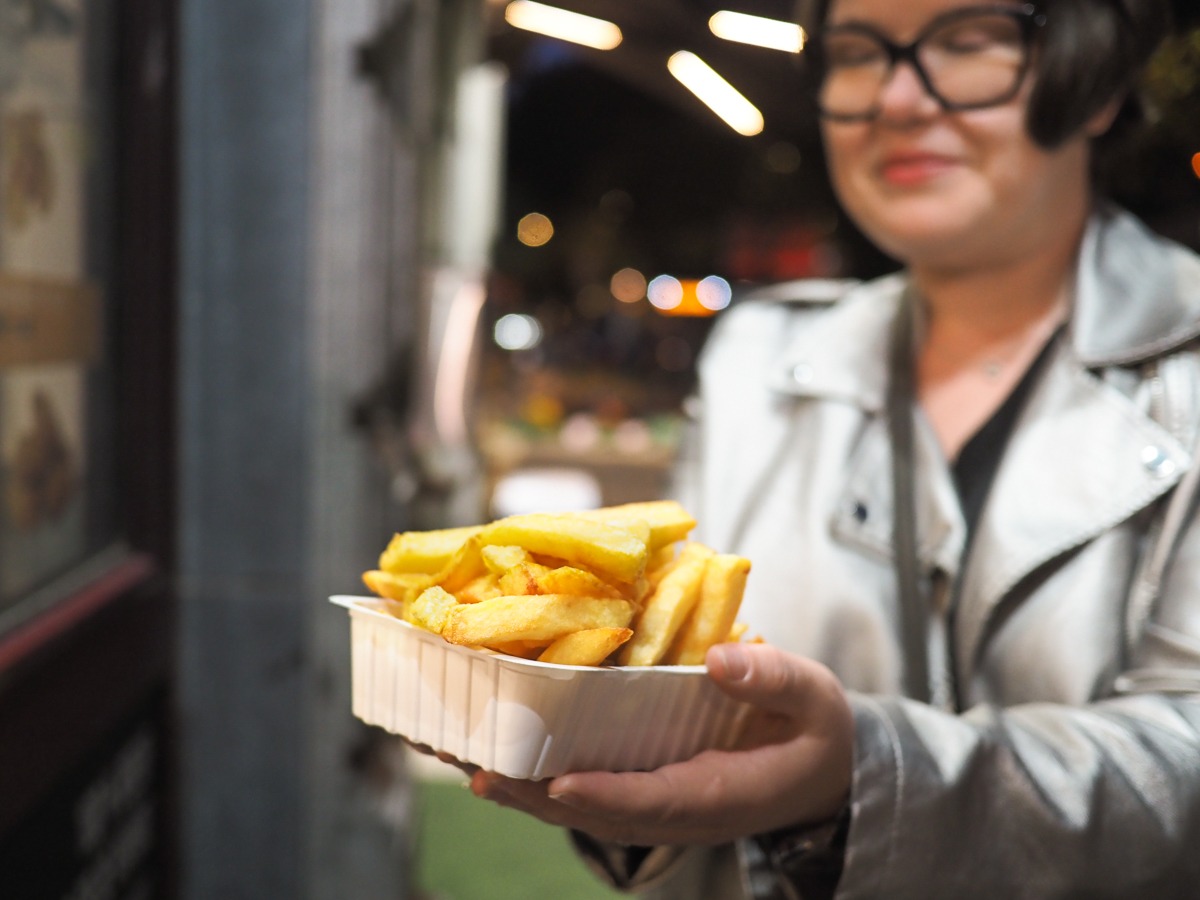 Quelles bonnes frites liégeoises résistent à la livraison ? 7 adresses testées